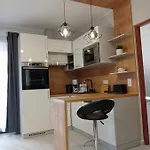 Star Apartment *