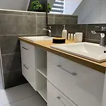 Star Apartment