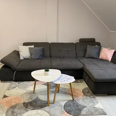 Star Apartment *