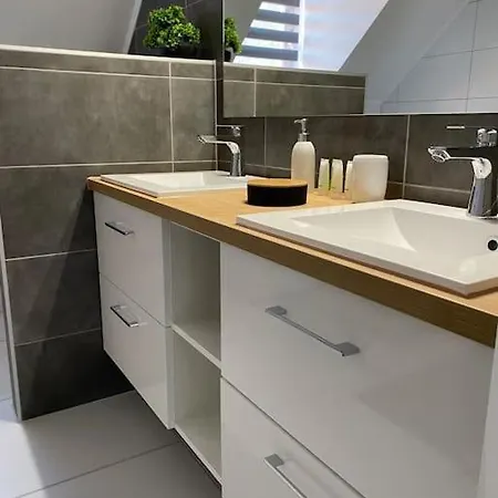 Star Apartment